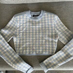 Express Light Blue & Cream Houndstooth Cropped Crew Sweater